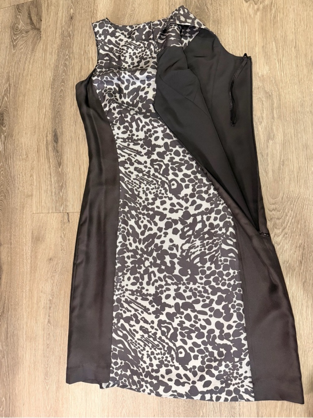 Ann Taylor Black and White Animal Print Sheath Dress - Picture 5 of 9